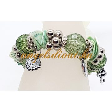 ZÖLD EREZETŰ BIZSU KARKÖTŐ