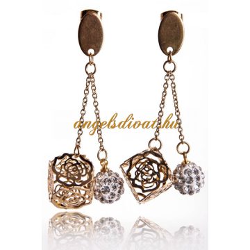 KÉT FÜGGŐS BIZSU FÜLBEVALÓ