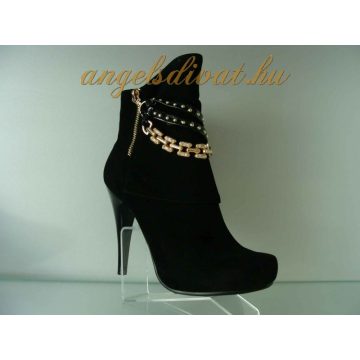 VELÚR FEKETE RÖVID LÁNCOS CSIZMA